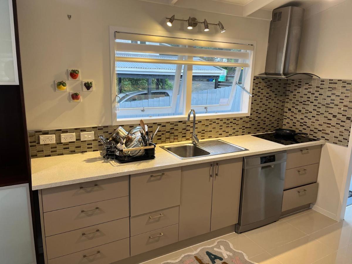 Hillcrest Homestay, Northshore, Окленд Экстерьер фото